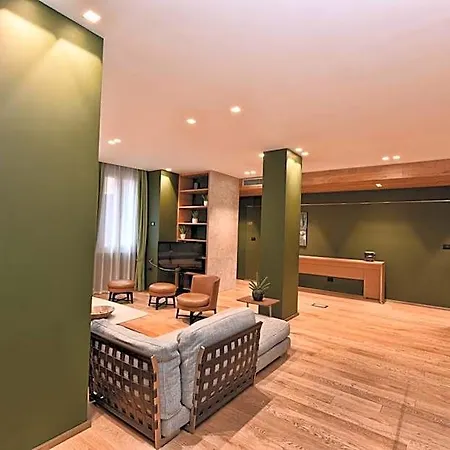 מלון Maison Ducal 3*