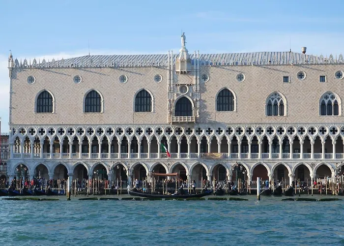 Hotel Maison Ducal 3*